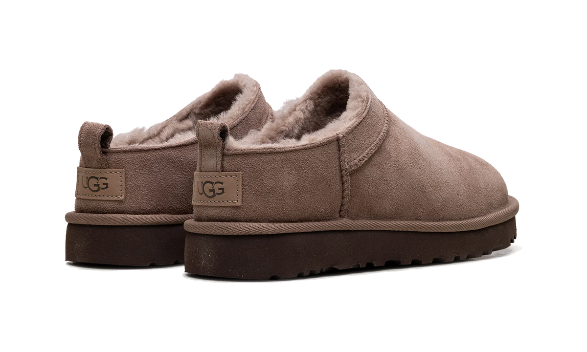Overkicks - UGG Classic Micro Rocky Oak (Womens) (1173891-RYK) - par completo