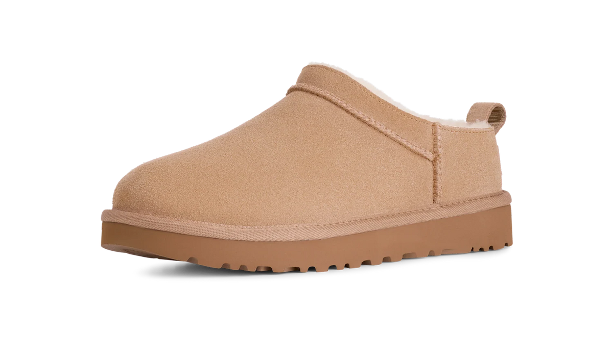 Overkicks - UGG Classic Micro Sand (Womens) (1173891-SAN) - vista trasera