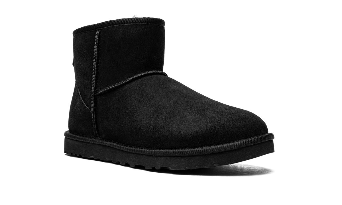 Overkicks - UGG Classic Mini Boot Black (1002072-BLK) - detalle lateral interior