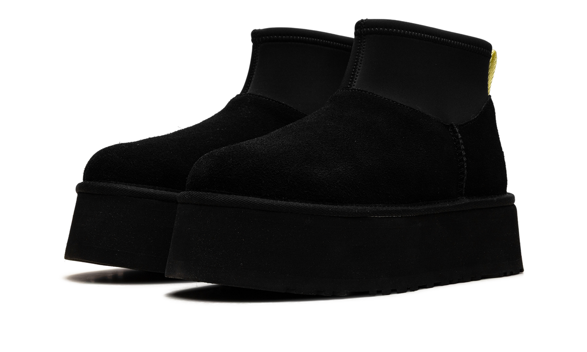 Overkicks - UGG Classic Mini Dipper Boot Black Yellow (Womens) (1168170-BLK) - vista trasera