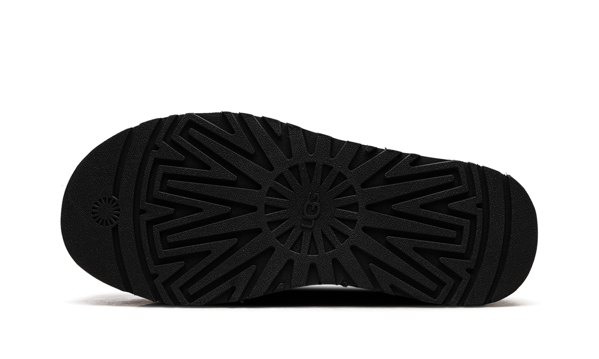 Overkicks - UGG Classic Mini Dipper Boot Black Yellow (Womens) (1168170-BLK) - vista superior
