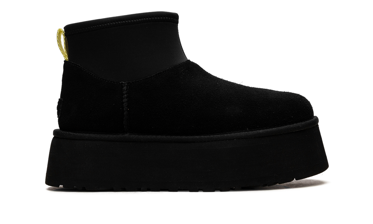 Overkicks - UGG Classic Mini Dipper Boot Black Yellow (Womens) (1168170-BLK) - detalle talon