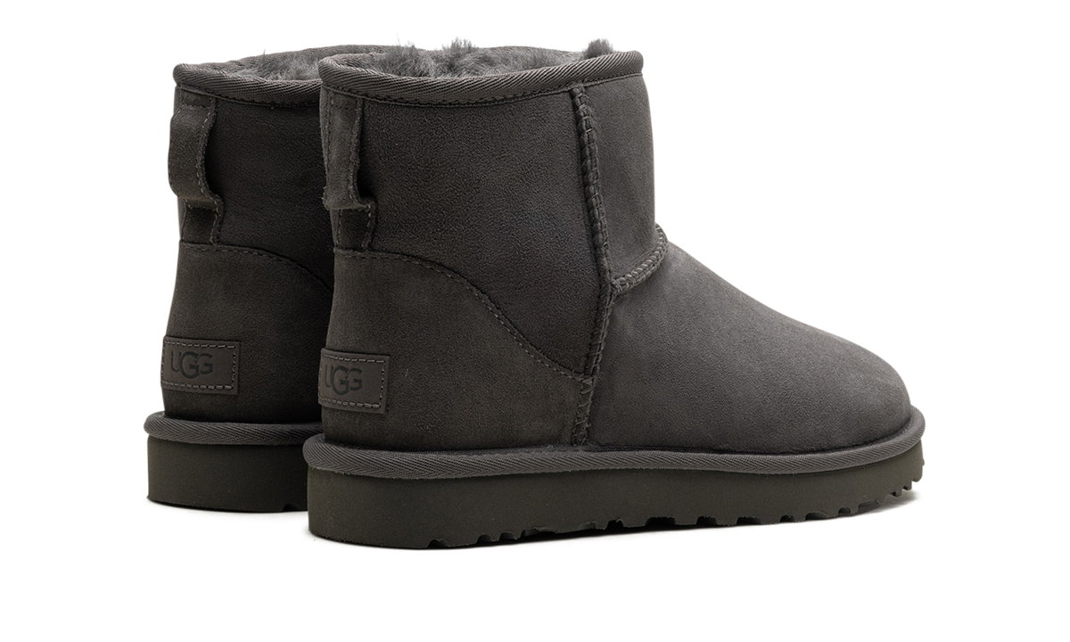 Overkicks - UGG Classic Mini II Boot Grey (1016222-GREY) - par completo