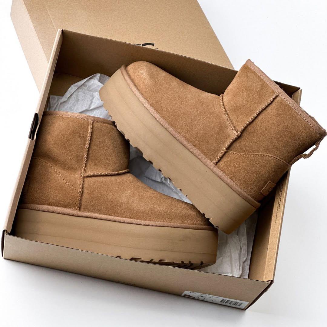 Overkicks - UGG Classic Mini Platform Boot Chestnut (Womens) (1134991-CHE) - vista trasera