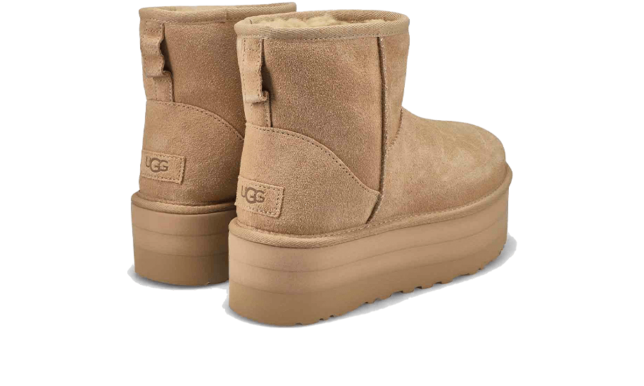 Overkicks - UGG Classic Mini Platform Boot Mustard Seed (Womens) (1134991-MDSD) - vista trasera