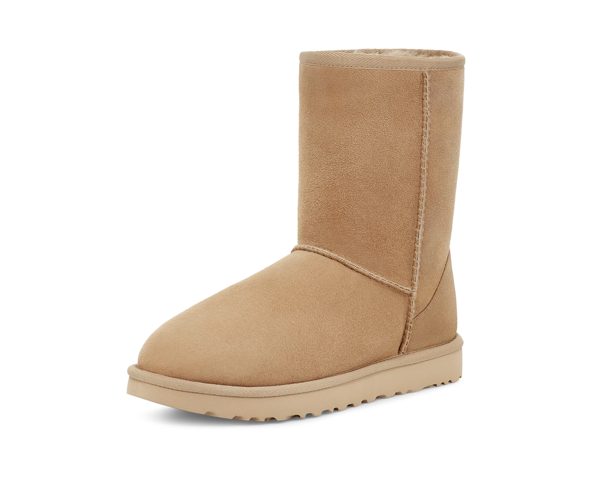 Overkicks - UGG Classic Short II Boot Mustard Seed (Womens) (1016223-MDSD) - vista trasera