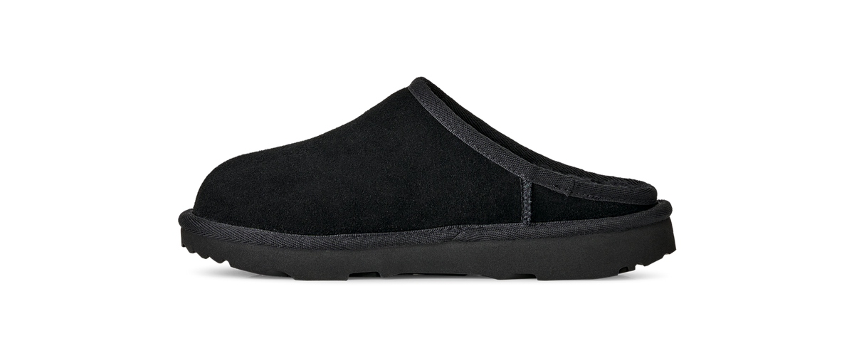 Overkicks - UGG Classic Slip-On Slipper Black (Kids) (1161030K-BLK) - imagen 3