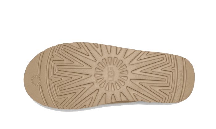 Overkicks - UGG Classic Slip-On Slipper Mustard Seed (1129290-MDSD) - par completo