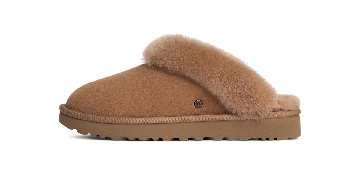 Overkicks - UGG Classic Slipper II Chestnut (Womens) (1130876-CHE) - vista lateral