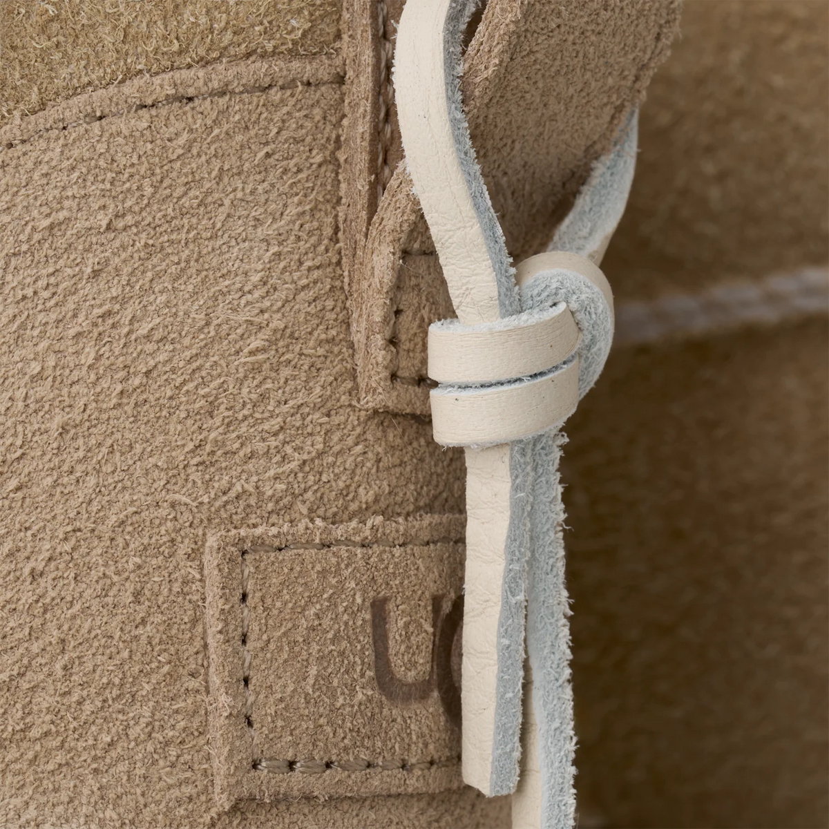 Overkicks - UGG Classic Ultra Mini Biarritz Boot Mustard Seed (Womens) (1171538-MDSD) - vista superior