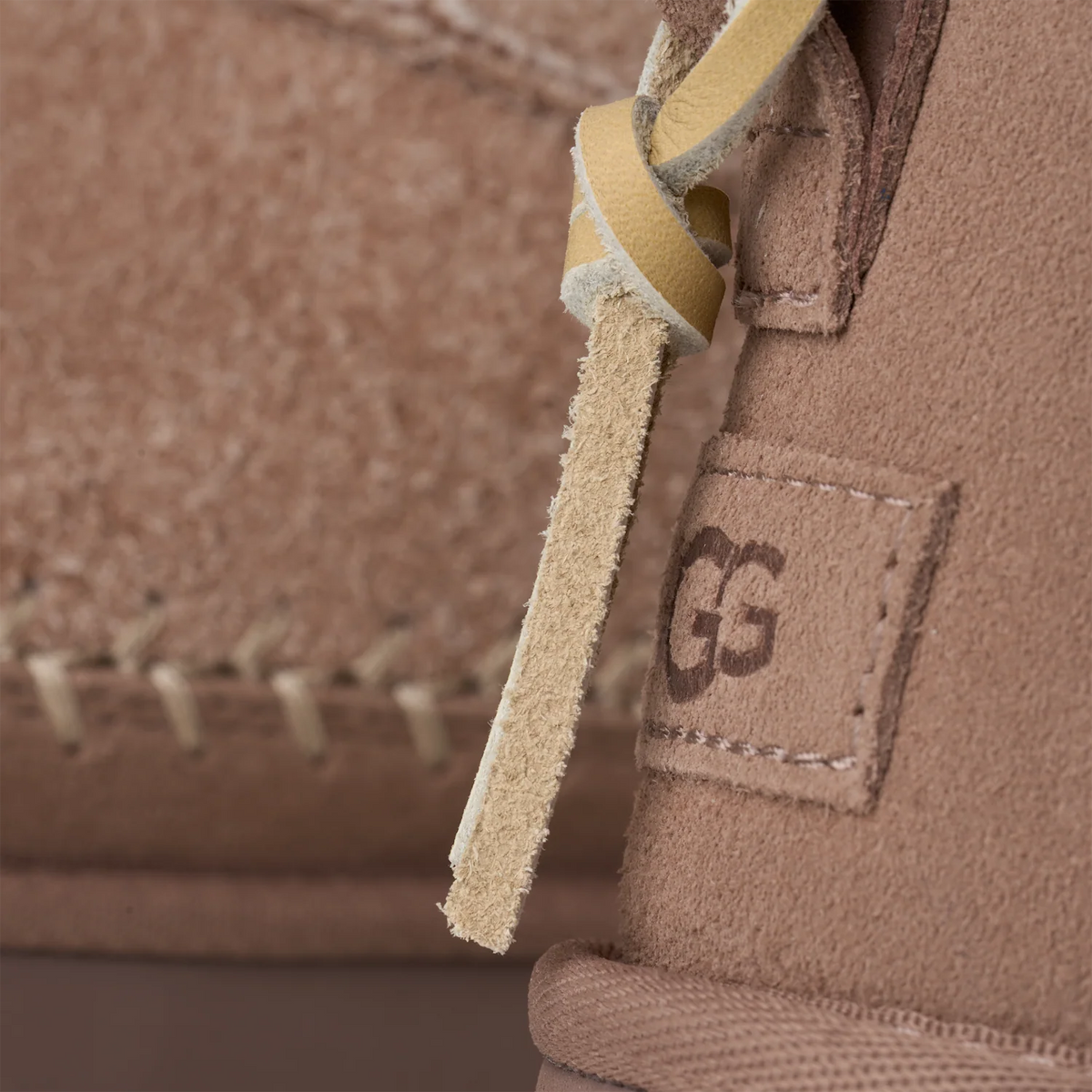 Overkicks - UGG Classic Ultra Mini Biarritz Boot Rocky Oak (Womens) (1171538-RYK) - vista superior