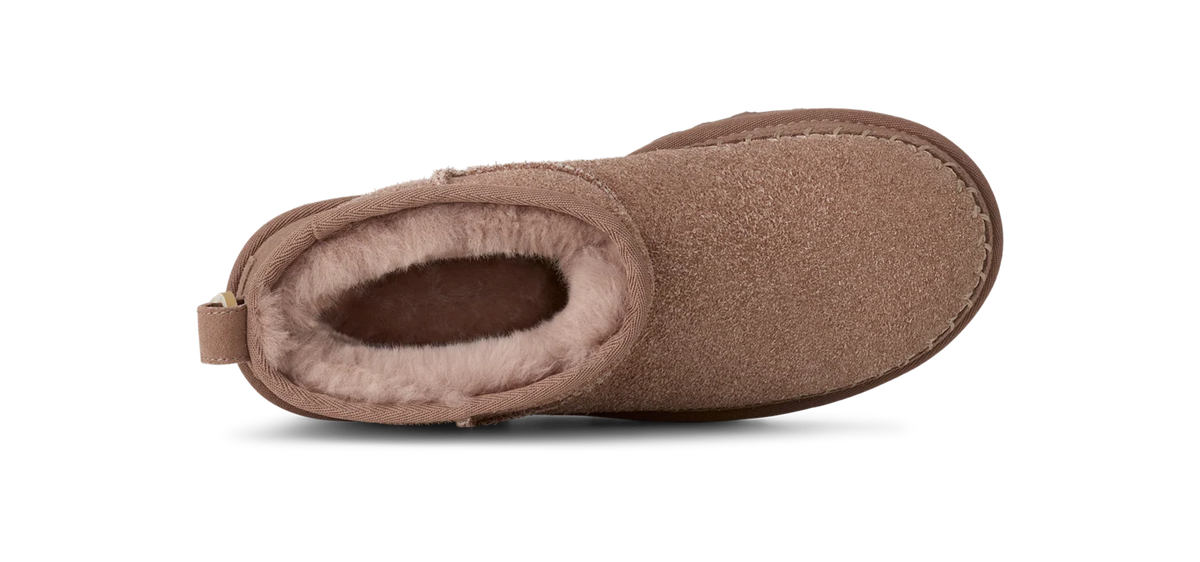 Overkicks - UGG Classic Ultra Mini Biarritz Boot Rocky Oak (Womens) (1171538-RYK) - detalle talon