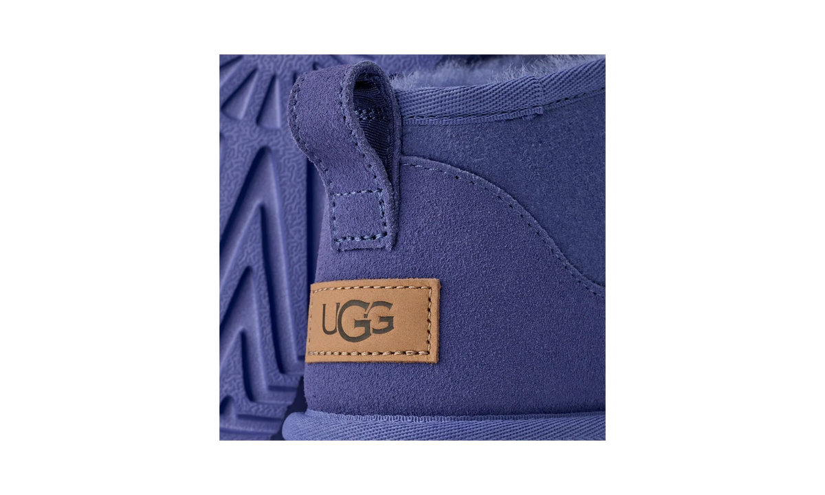 Overkicks - UGG Classic Ultra Mini Boot Betta (Womens) (1116109-BETT) - vista superior