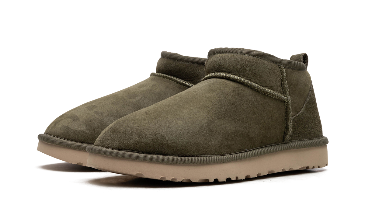 Overkicks - UGG Classic Ultra Mini Boot Burnt Olive (Womens) (1116109-BTOL) - vista trasera