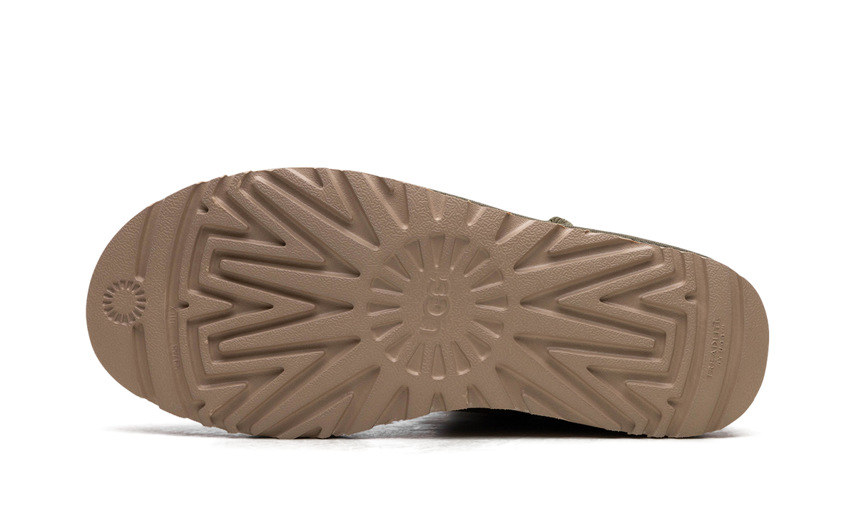 Overkicks - UGG Classic Ultra Mini Boot Burnt Olive (Womens) (1116109-BTOL) - vista superior