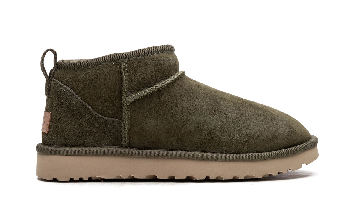 Overkicks - UGG Classic Ultra Mini Boot Burnt Olive (Womens) (1116109-BTOL) - detalle talon