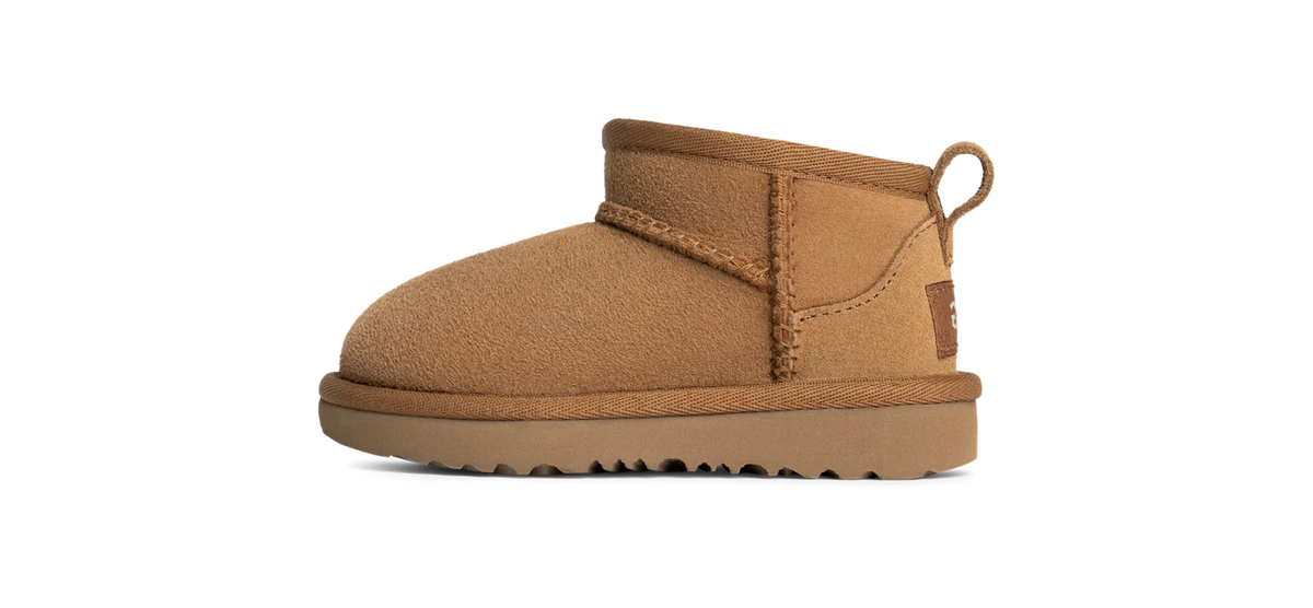 Overkicks - UGG Classic Ultra Mini Boot Chestnut (Toddler) (1130750T-CHE) - vista lateral
