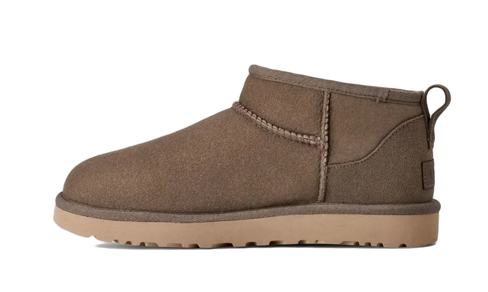 Overkicks - UGG Classic Ultra Mini Boot Dried Oregano (Womens) (1116109-DDRG) - vista lateral
