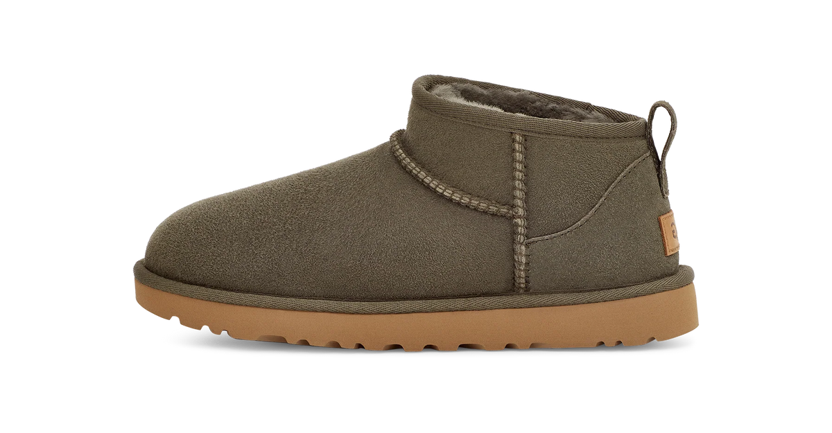 Overkicks - UGG Classic Ultra Mini Boot Forest Night (Womens) (1116109-FRSN) - vista lateral