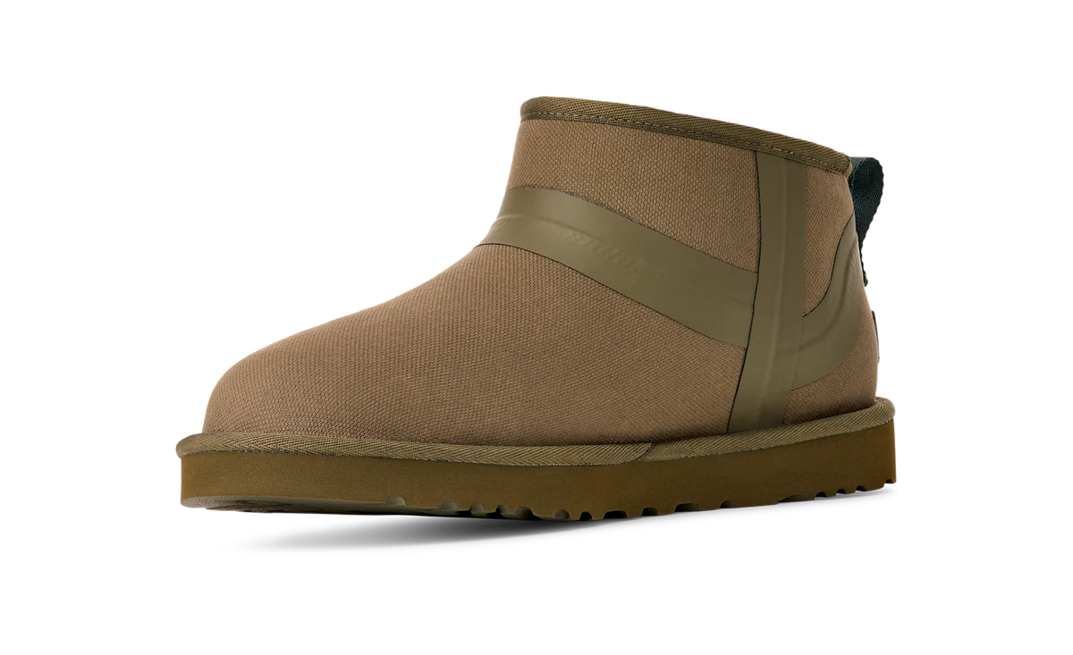 Overkicks - UGG Classic Ultra Mini Boot Reese Cooper Kalamata (1174071-KMT) - par completo