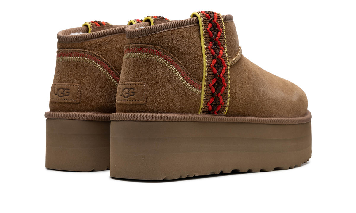 Overkicks - UGG Classic Ultra Mini Braid Boot Chestnut (Womens) (1138491-CHE) - par completo