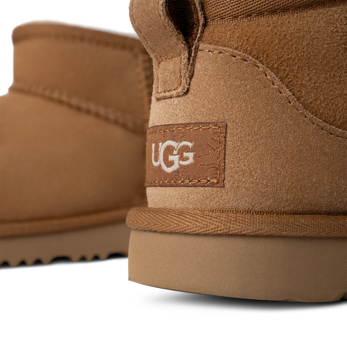 Overkicks - UGG Classic Ultra Mini Chestnut (Kids) (1130750K-CHE) - imagen 4