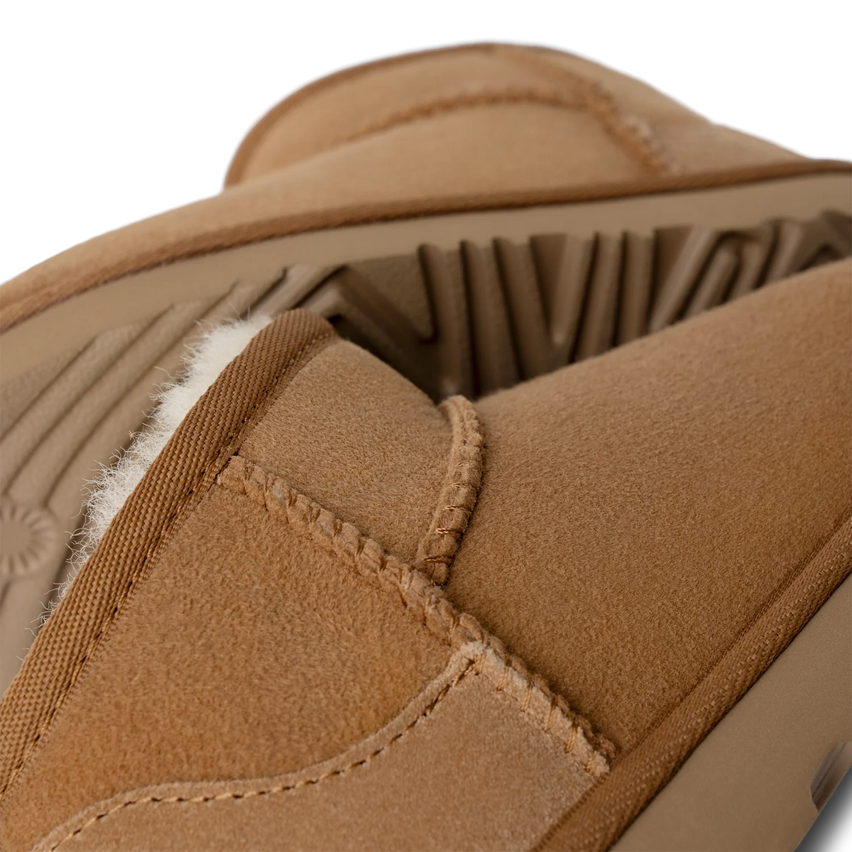 Overkicks - UGG Classic Ultra Mini Chestnut (Kids) (1130750K-CHE) - imagen 5