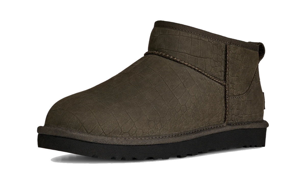 Overkicks - UGG Classic Ultra Mini Embossed Boot Dense Smoke (1178661-DNSS) - vista trasera