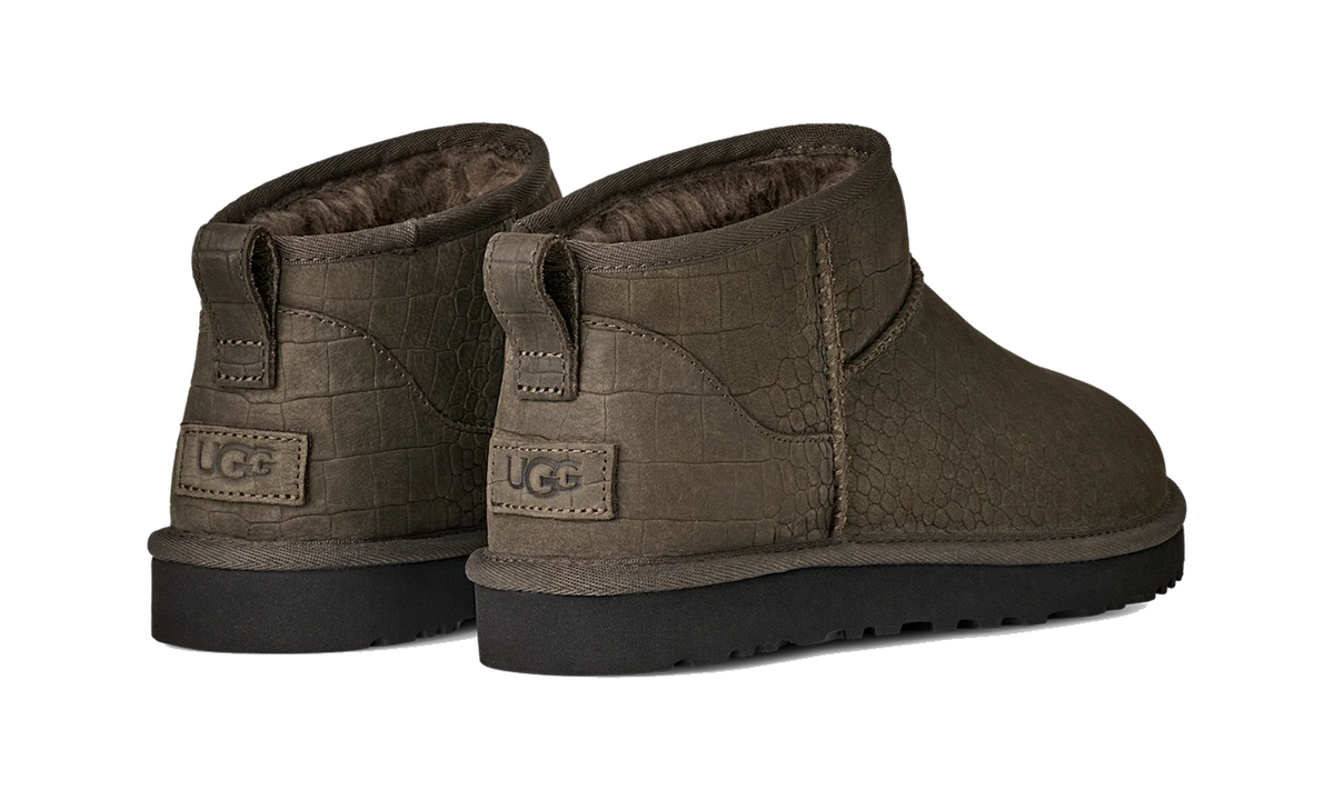 Overkicks - UGG Classic Ultra Mini Embossed Boot Dense Smoke (1178661-DNSS) - detalle suela