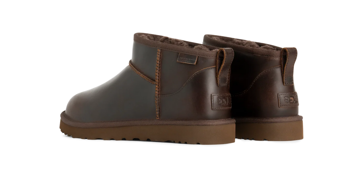 Overkicks - UGG Classic Ultra Mini LTHR Regen Boot Ironwood (1158191-IWD) - vista trasera