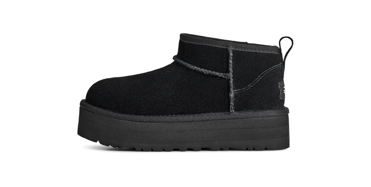 Overkicks - UGG Classic Ultra Mini Platform Boot Black (Kids) (1157791K-BLK) - vista lateral