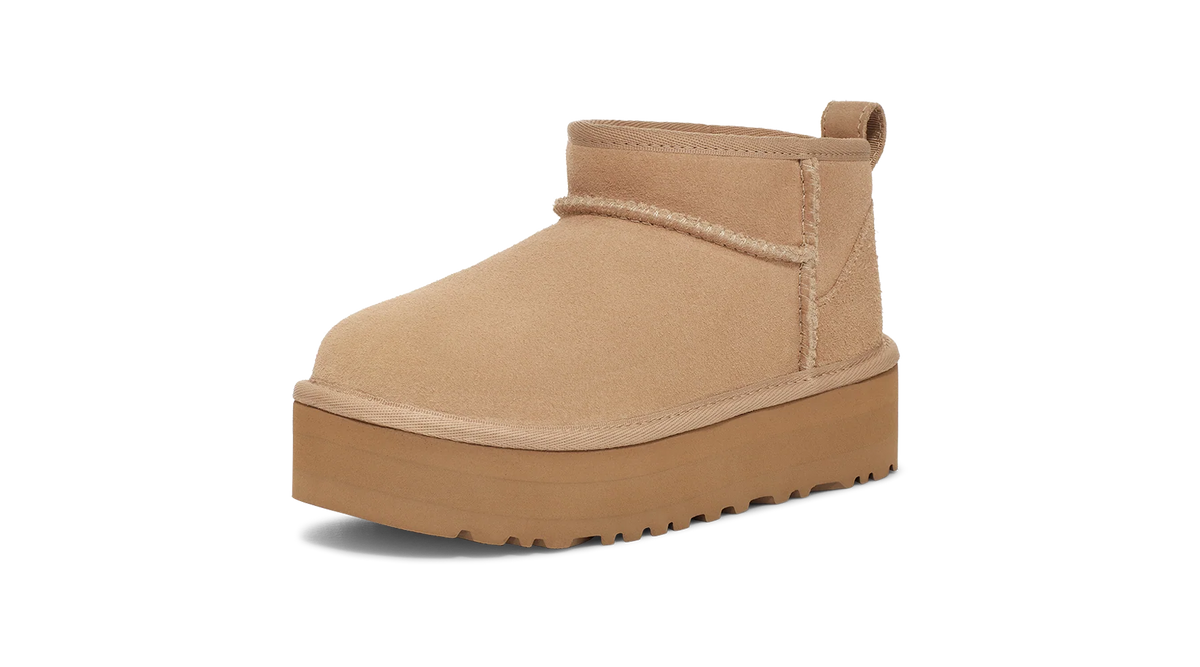 Overkicks - UGG Classic Ultra Mini Platform Boot Sand (Kids) (1157791K-SAN) - imagen 2