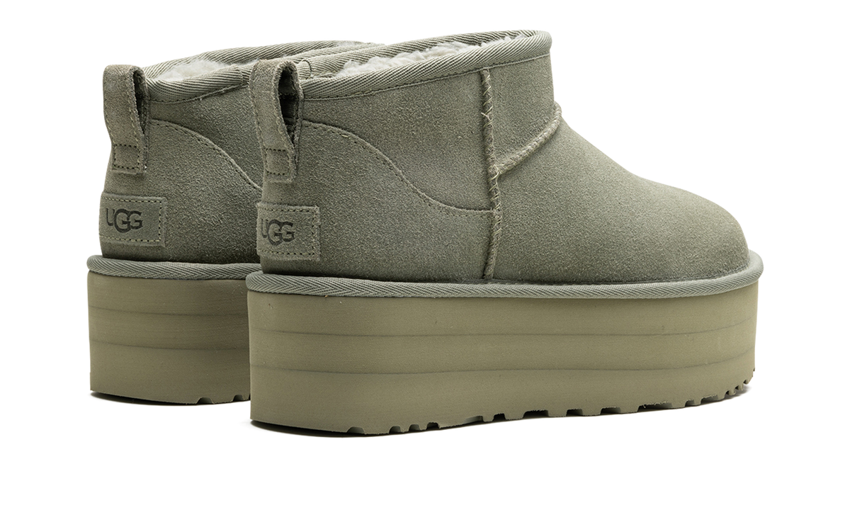 Overkicks - UGG Classic Ultra Mini Platform Boot Shaded Clover (Womens) (1135092-SDC) - par completo