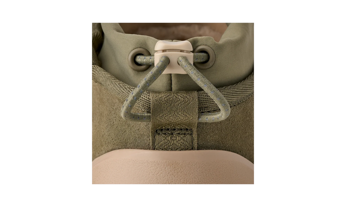 Overkicks - UGG Classic Ultra Mini Weather Hybrid Boot Burnt Olive Mustard Seed (1174196-BOMS) - vista superior