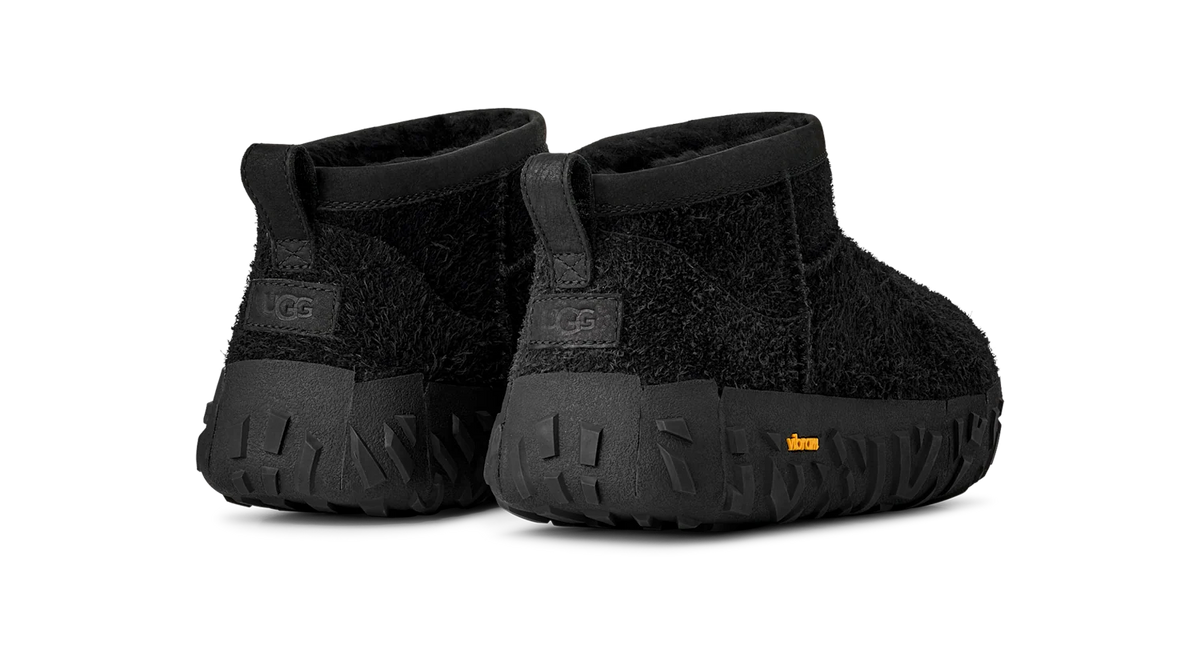 Overkicks - UGG Classic Ultra Mini Wrap Tech Boot Black (1171115-BLK) - detalle suela