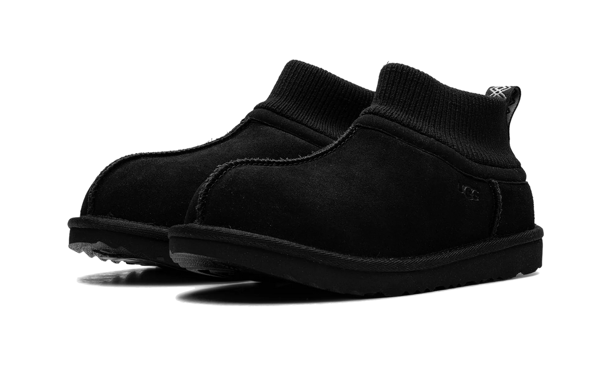 Overkicks - UGG Classic Ultra Stretch Cuff Slipper Black (Kids) (1157702K-BLK) - imagen 2