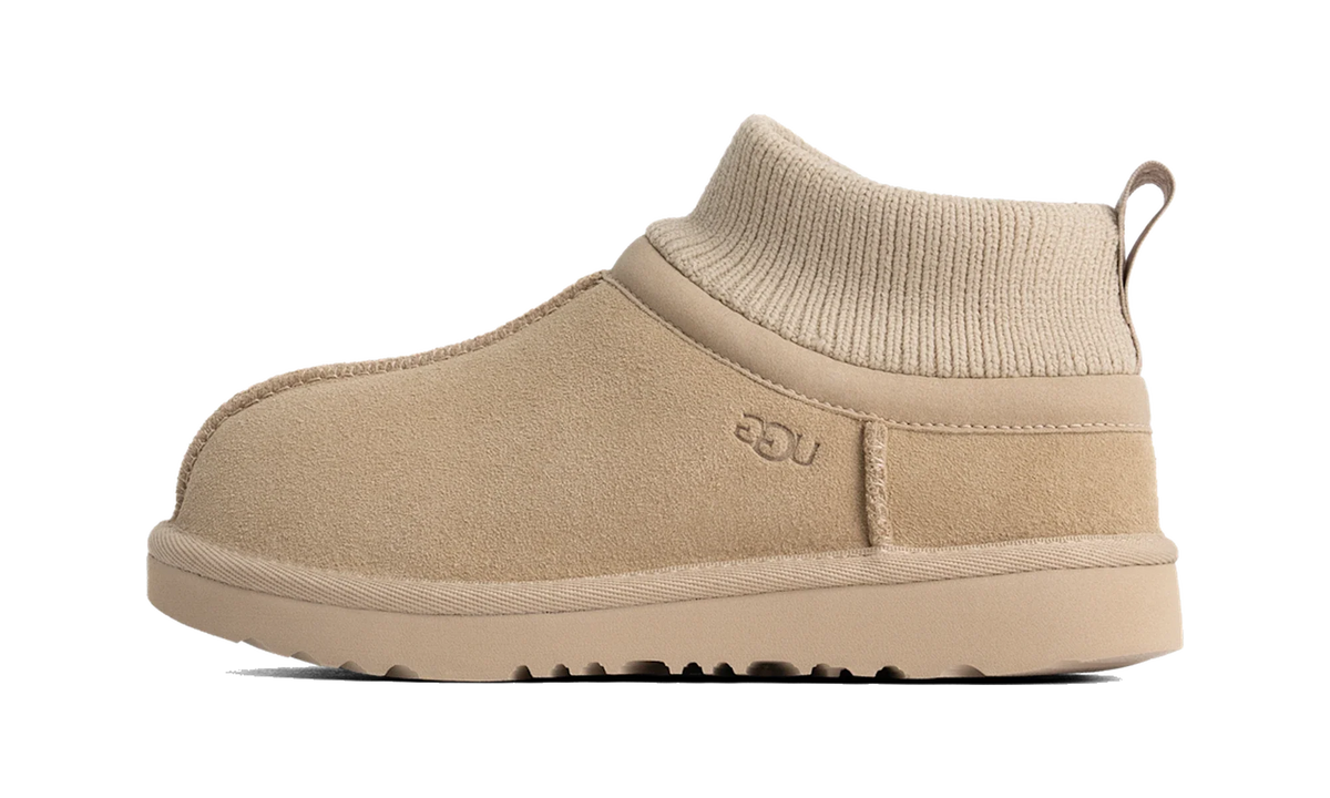 Overkicks - UGG Classic Ultra Stretch Cuff Slipper Mustard Seed (Kids) (1157702K-MDSD) - vista lateral
