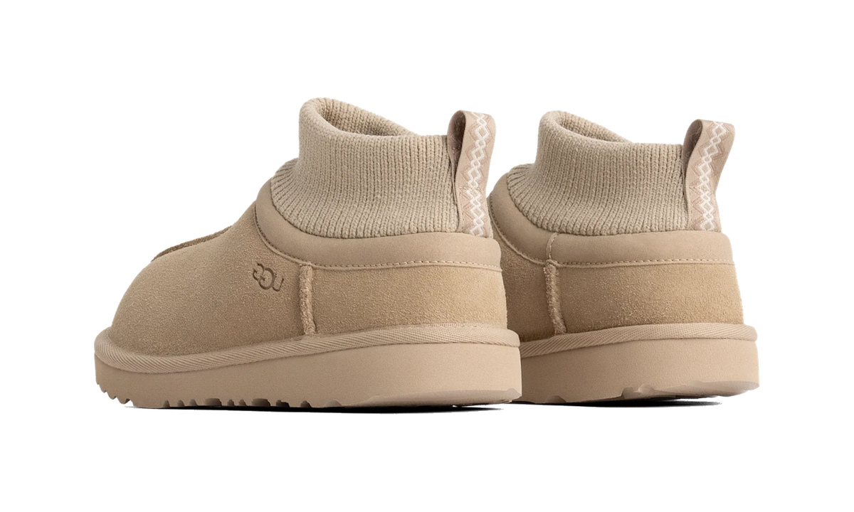 Overkicks - UGG Classic Ultra Stretch Cuff Slipper Mustard Seed (Kids) (1157702K-MDSD) - imagen 2