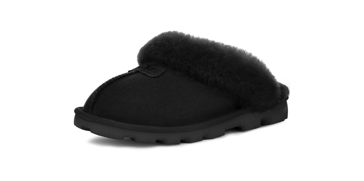 Overkicks - UGG Coquette Slipper Black (Womens) (5125-BLK) - vista trasera