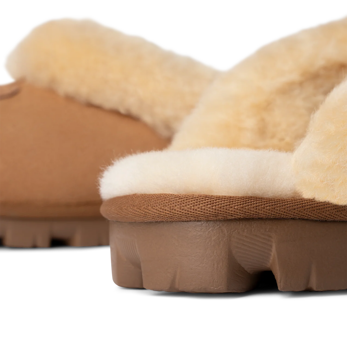 Overkicks - UGG Coquette Slipper Chestnut (Womens) (5125-CHE) - vista superior