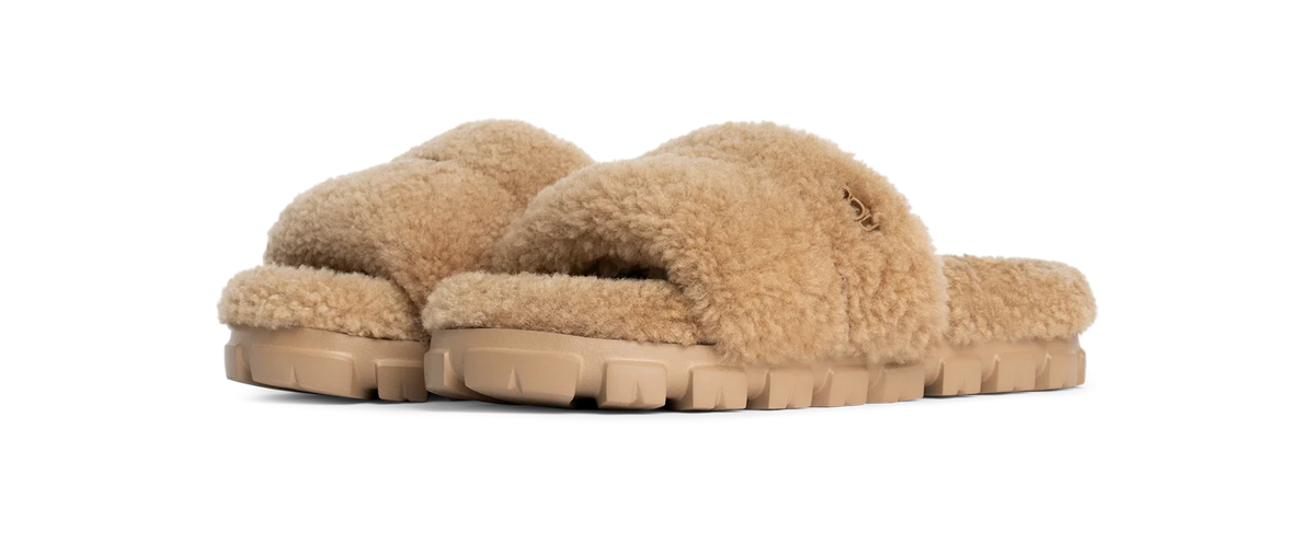 Overkicks - UGG Cozetta Curly Slide Chestnut (Womens) (1130838-CHE) - vista trasera