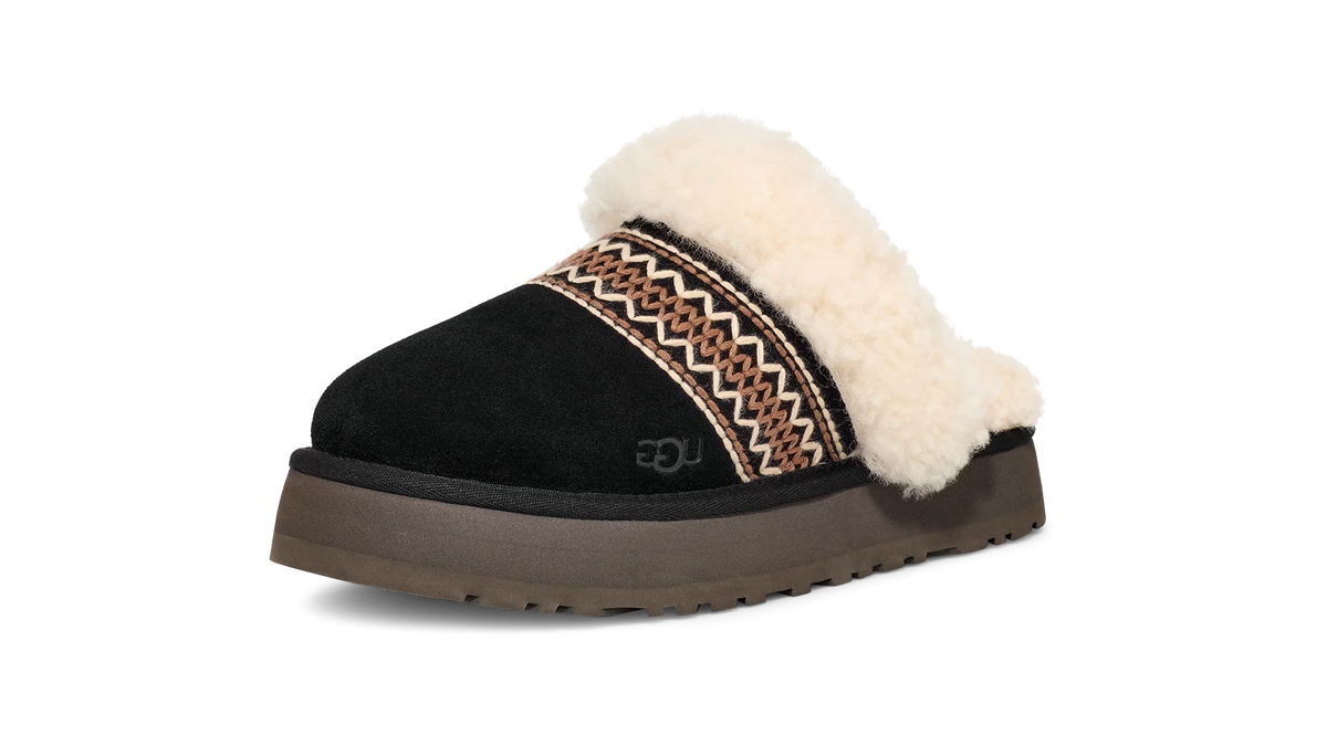 Overkicks - UGG Disquette Atherson Slipper Black (Womens) (1158282-BLK) - vista trasera
