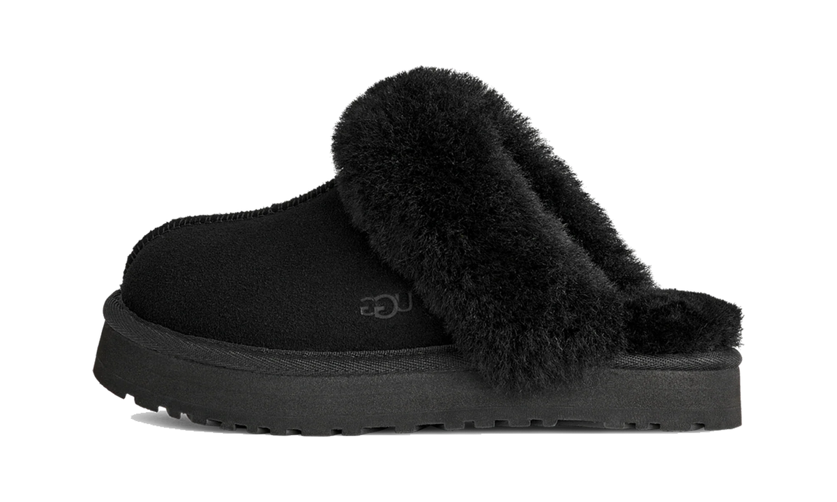 Overkicks - UGG Disquette Slipper Black (Kids) (1171199K-BLK) - vista lateral