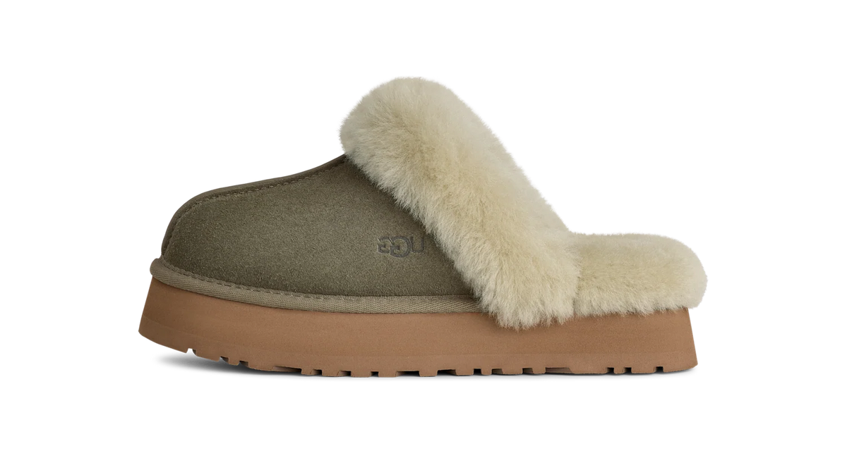 Overkicks - UGG Disquette Slipper Moss Green Muted Brass (Womens) (1122550-MRNM) - vista lateral