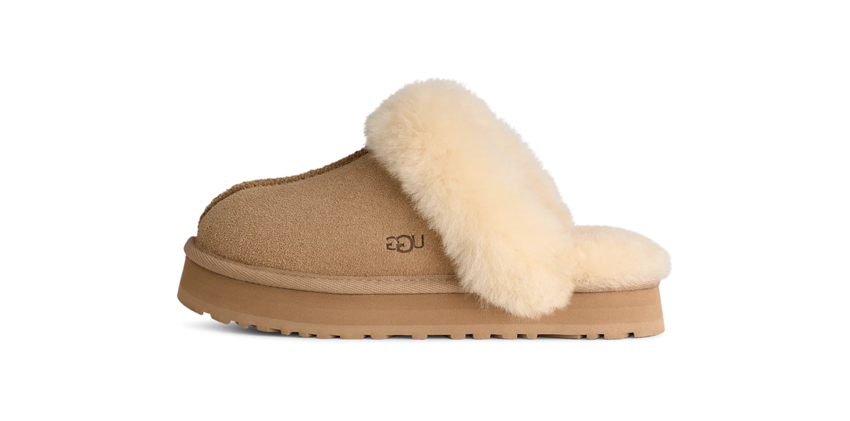 Overkicks - UGG Disquette Slipper Sand (Kids) (1171199K-SAN) - vista lateral