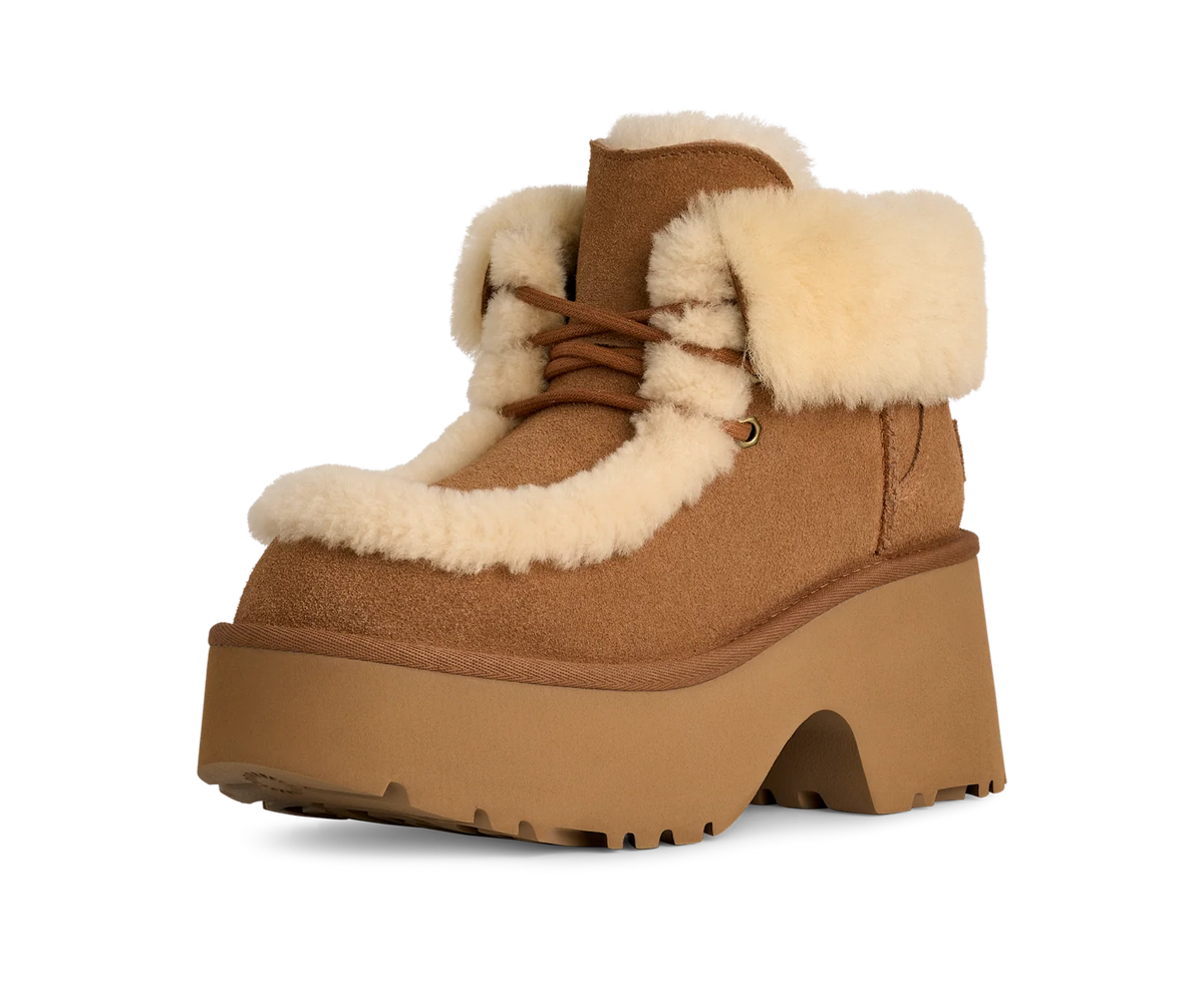 Overkicks - UGG Esmee Lace Up Boot Chestnut (Womens) (1171532-CHE) - vista trasera