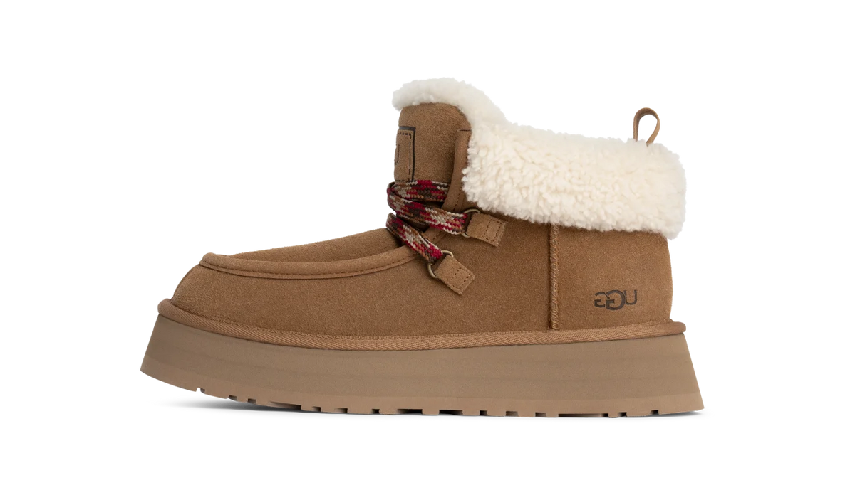 Overkicks - UGG Funkarra Cabin Cuff Boot Chestnut (Womens) (1143954-CHE) - vista lateral
