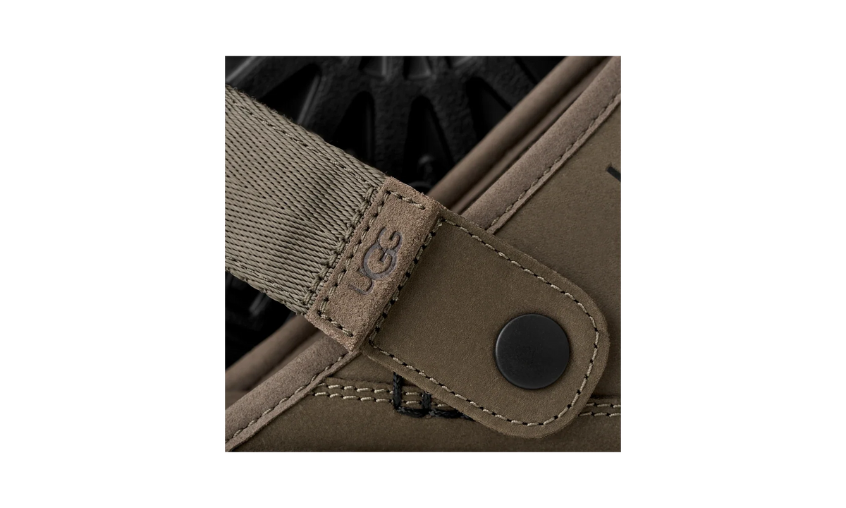 Overkicks - UGG Goldencoast Clog II Nubuck Dried Oregano (1178670-DDRG) - vista superior