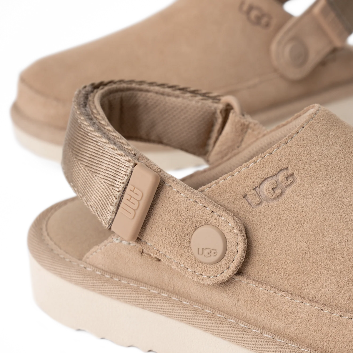 Overkicks - UGG Goldenstar Clog Sand (Kids) (1159770K-SAN) - imagen 5