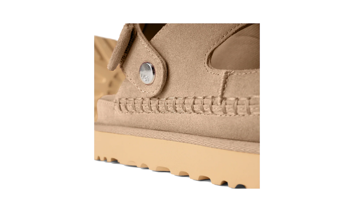 Overkicks - UGG Goldenstar Glide Sandal Sand (Womens) (1167399-SAN) - vista superior